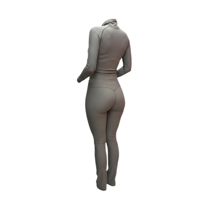 Les Riches Grey Contora Set