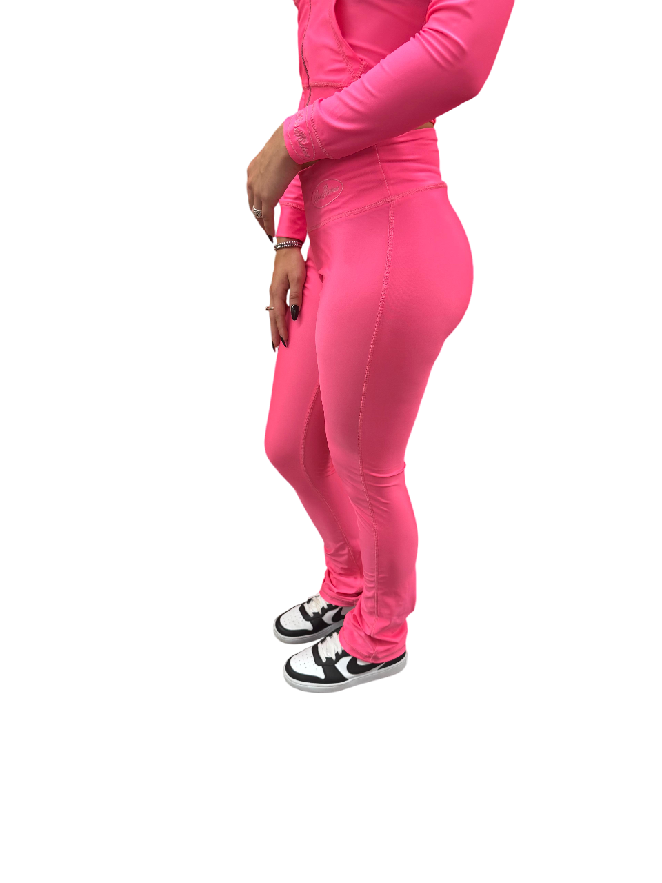 Les Riches Pink Contora Set